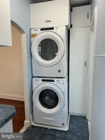 $2,000 | 22 Bispham Street, Unit B, Mount Holly, NJ 08060