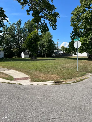 $39,900 | 900 West Block Laurel (27 & 28) Street, Seymour, IN 47274