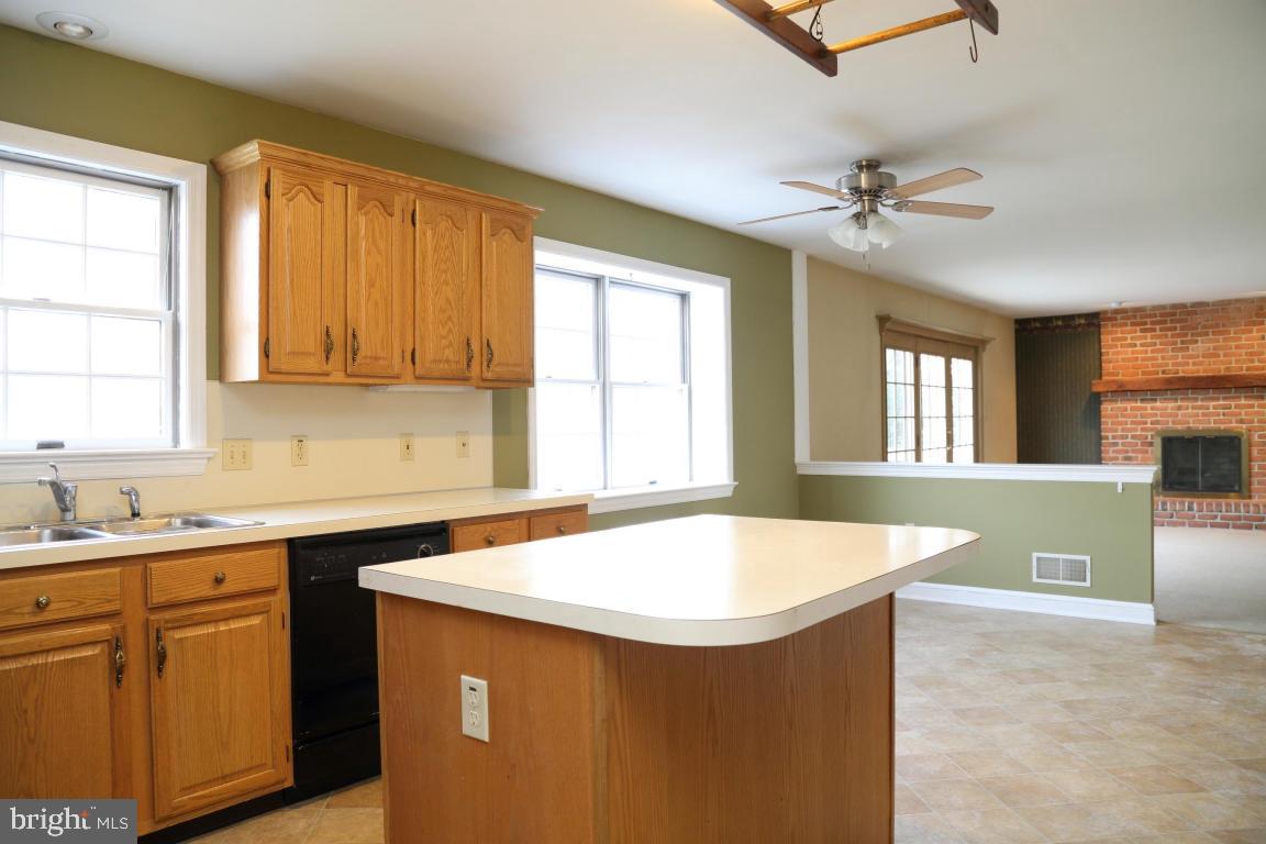 3009 Nolt Road Lancaster, PA 17601 - Photo 7 of 19 Gallery Image 7