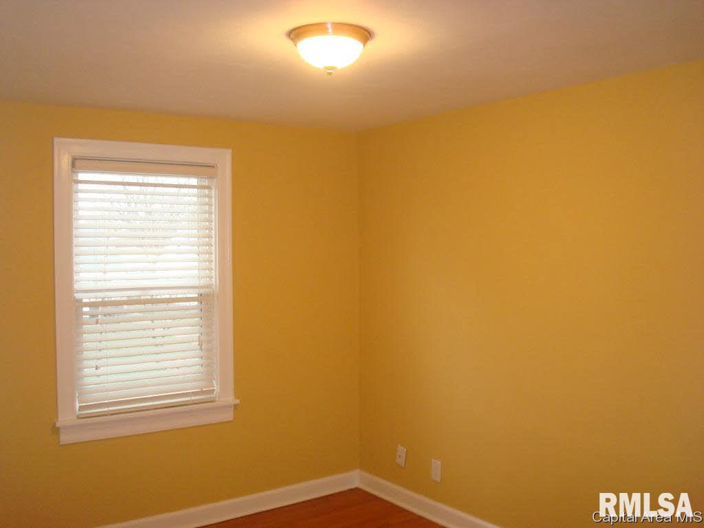 2429 South 8th Street Springfield, IL 62703 - Photo 11 of 15