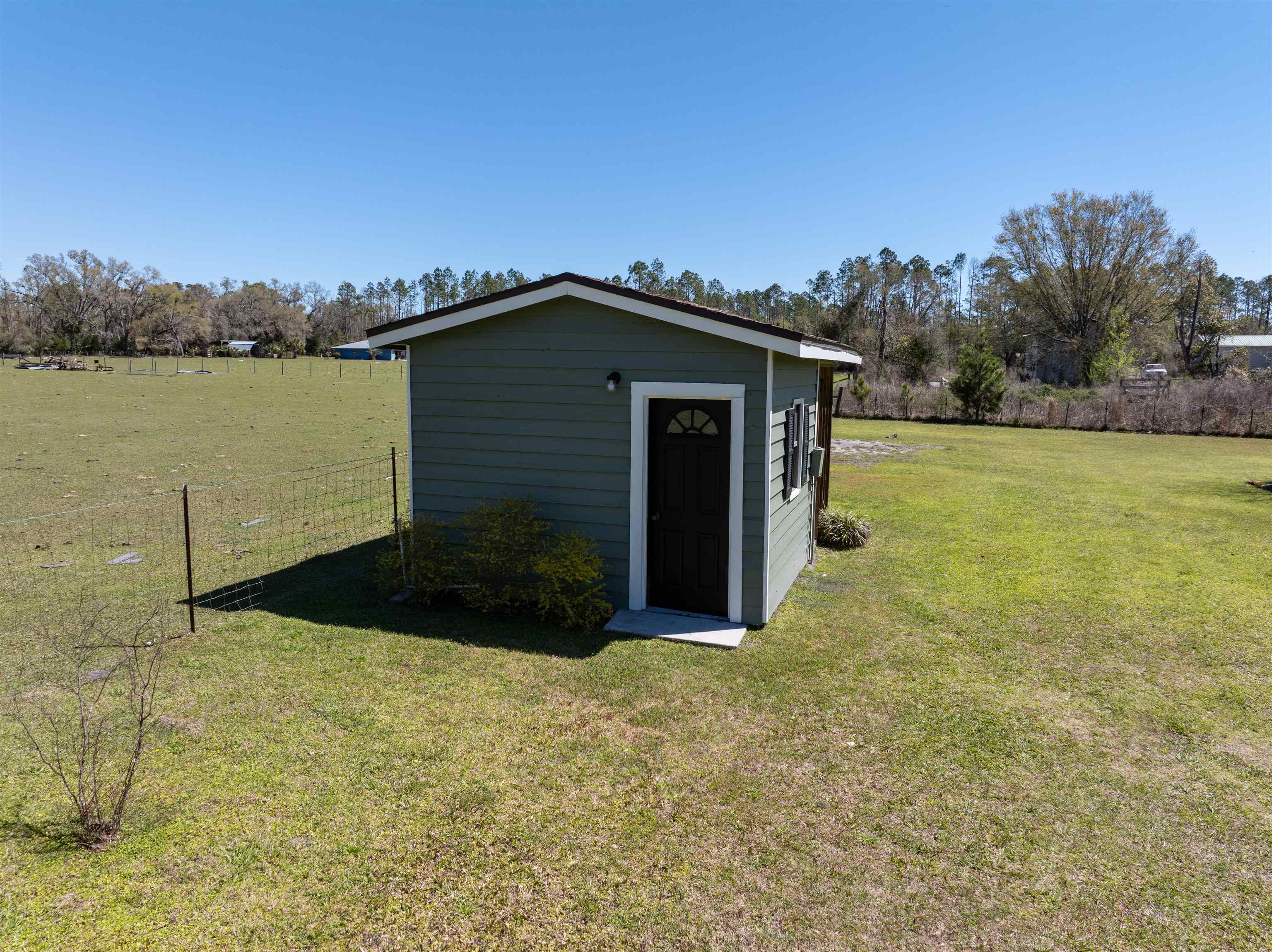 150 Regina Road Perry, FL 32348 - Photo 4 of 39