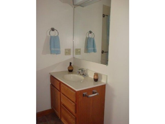 699 Pond Road Vernon, VT 05354 - Photo 15 of 17 Gallery Image 15