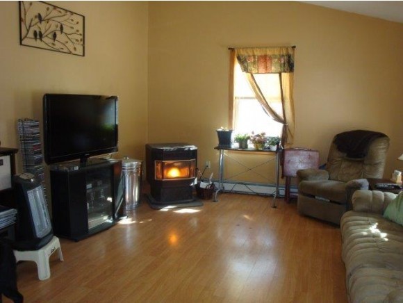 699 Pond Road Vernon, VT 05354 - Photo 9 of 17 Gallery Image 9