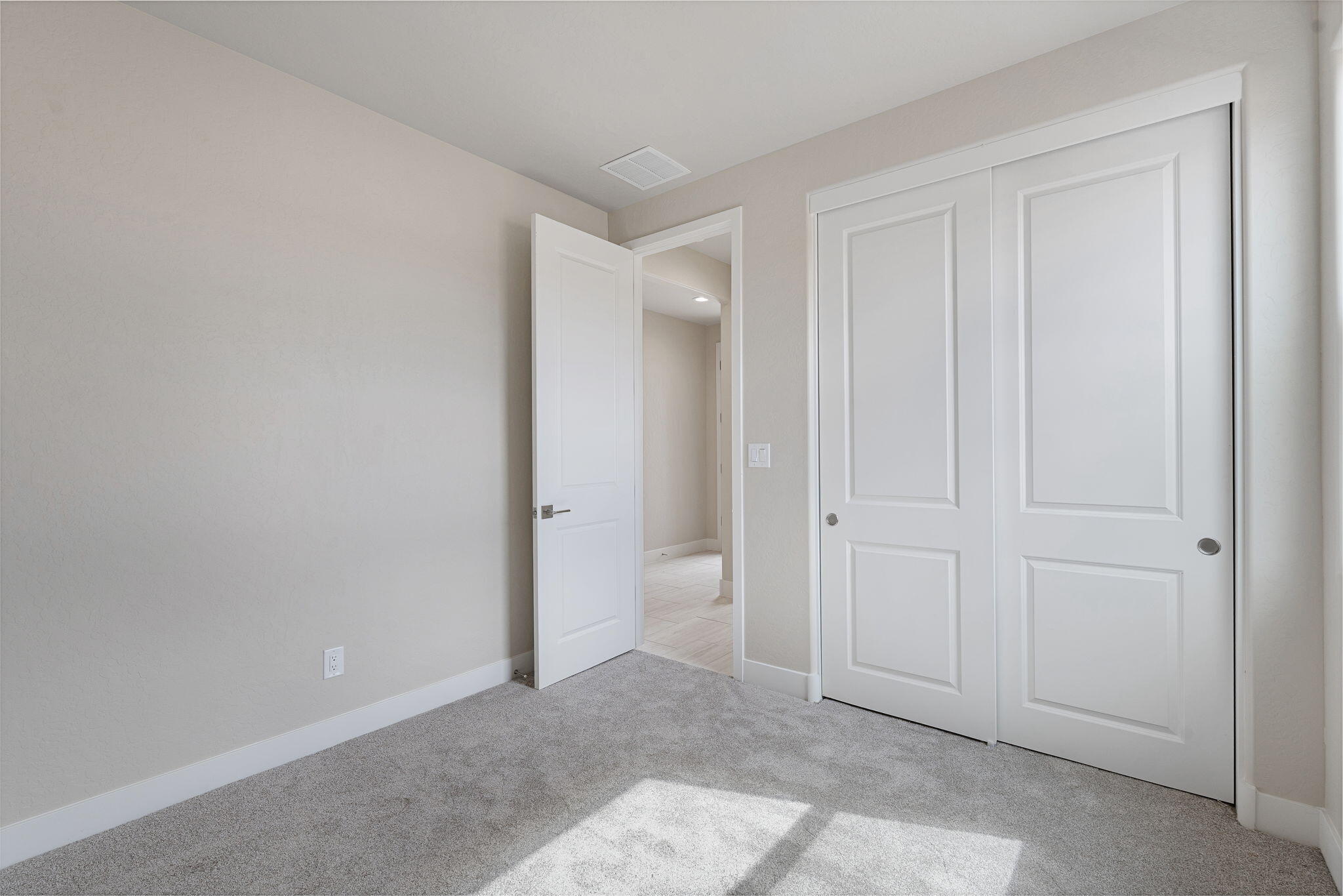 6960 Sydney Drive Northeast Rio Rancho, NM 87144 - Photo 9 of 31 Gallery Image 9