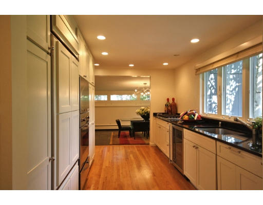 126 Kendall Road Lexington, MA 02421 - Photo 3 of 10
