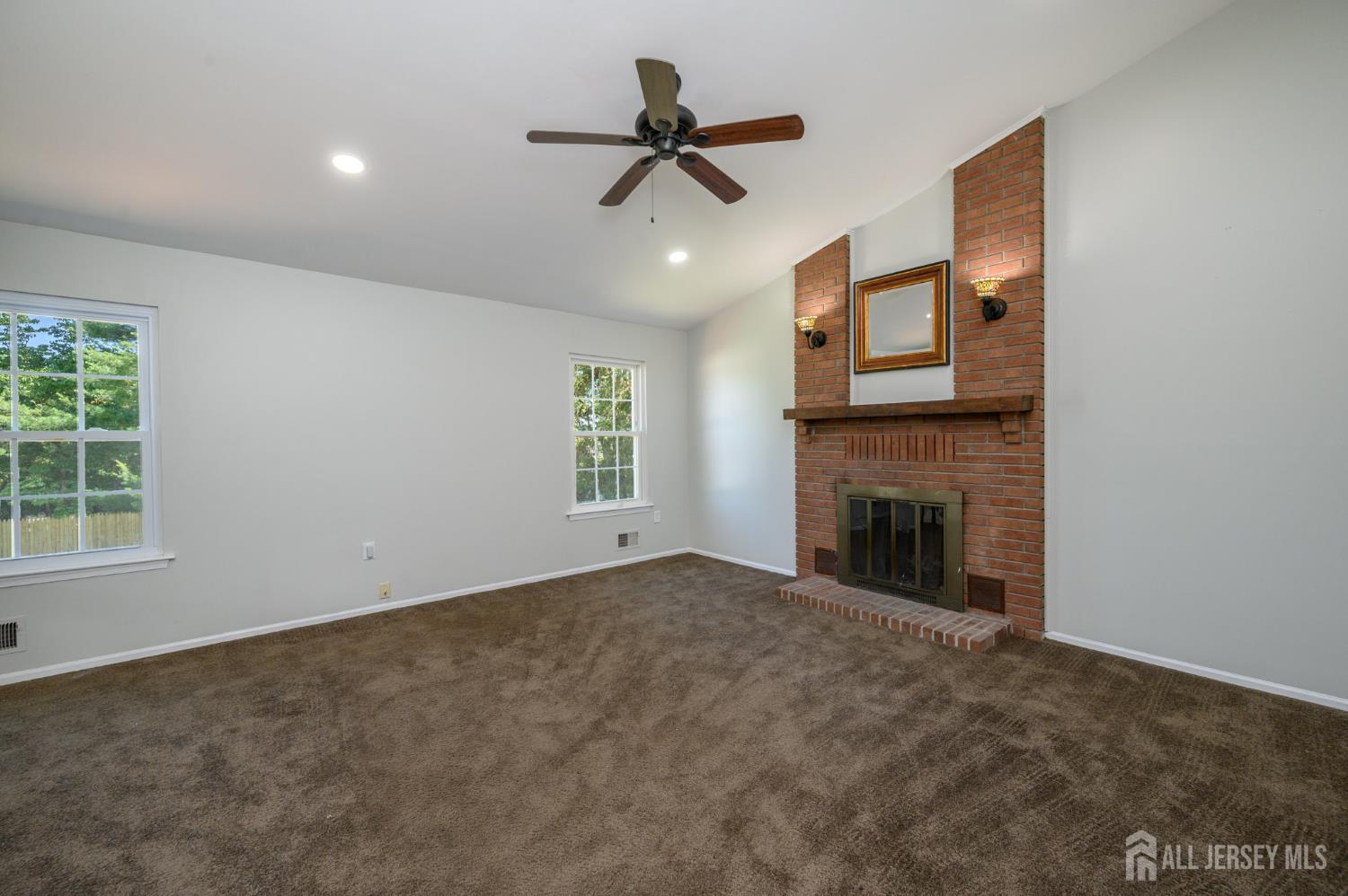 133 Hickory Road Somerset, NJ 08873 - Photo 12 of 45