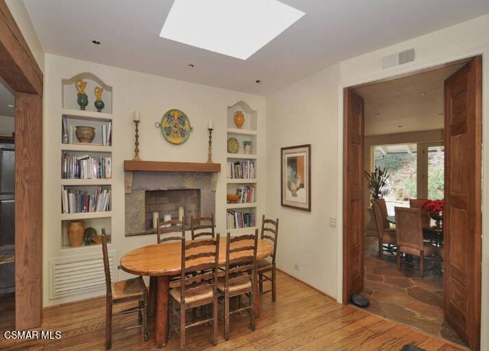 5537 Round Meadow Road Hidden Hills, CA 91302 - Photo 8 of 17 Screen Shot 2023-10-26 at 2.34.17 PM