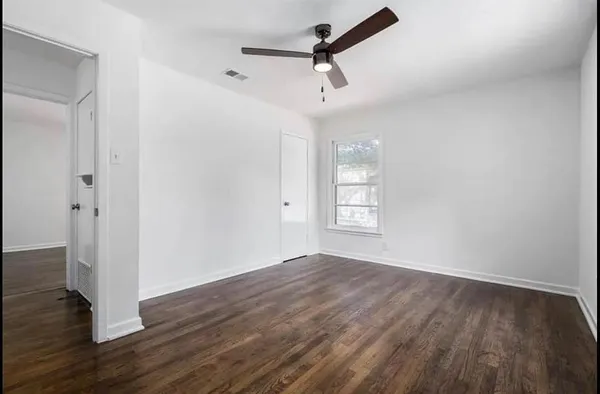 $1,450 | 1529 East King Street, Sherman, TX 75090