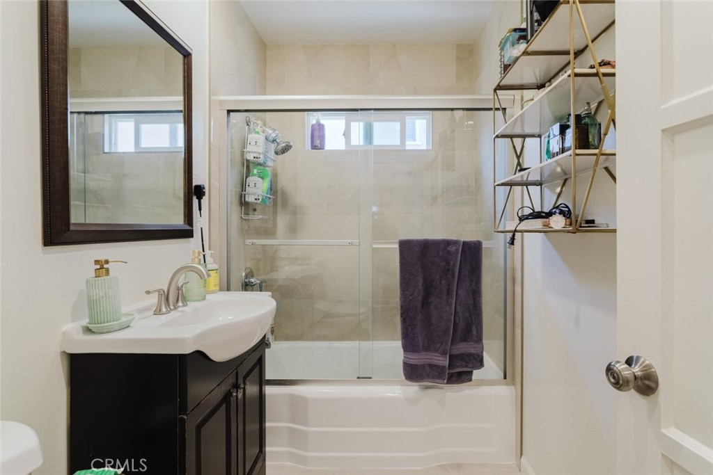 817 North Verdugo Road Glendale, CA 91206 - Photo 28 of 44