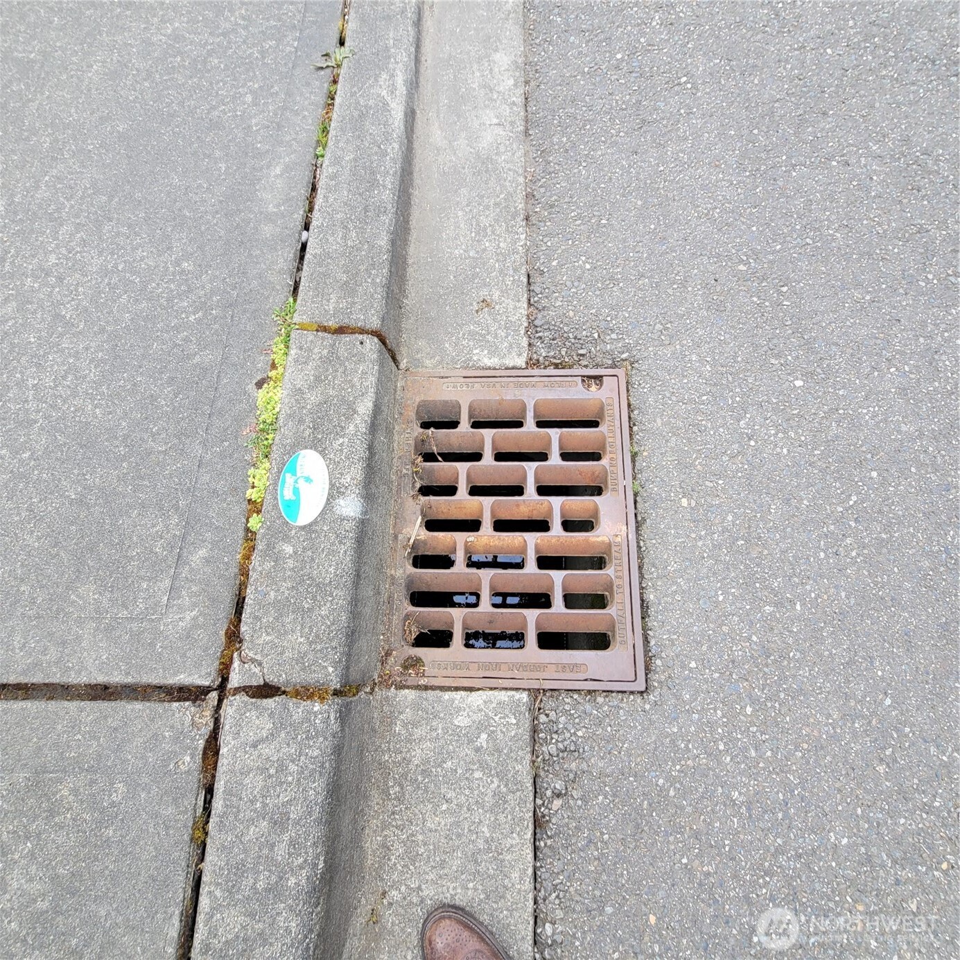 601 Jericho Avenue Northeast Renton, WA 98059 - Photo 6 of 9 a close up of a sink