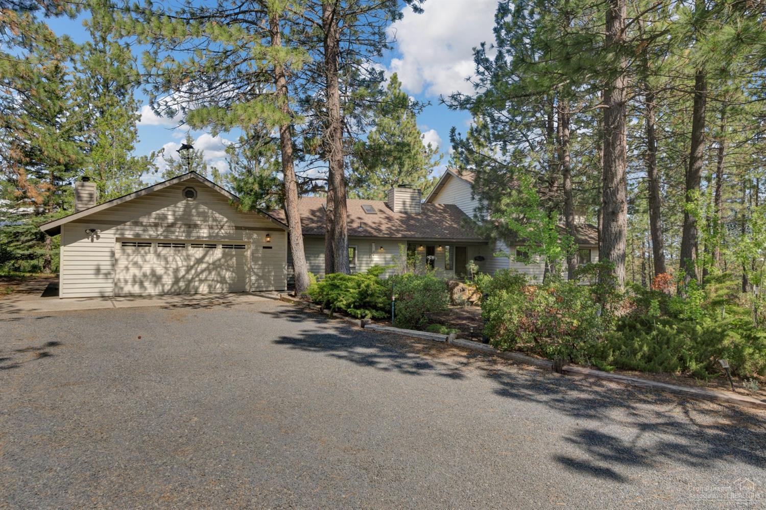 61025 Bachelor View Road Bend, OR 97702 - Photo 5 of 24 Additional Photo