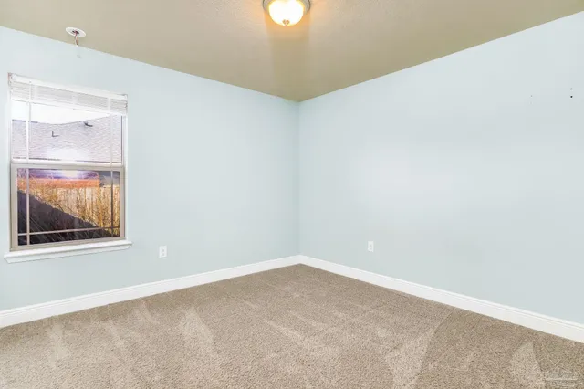 a view of empty room with window