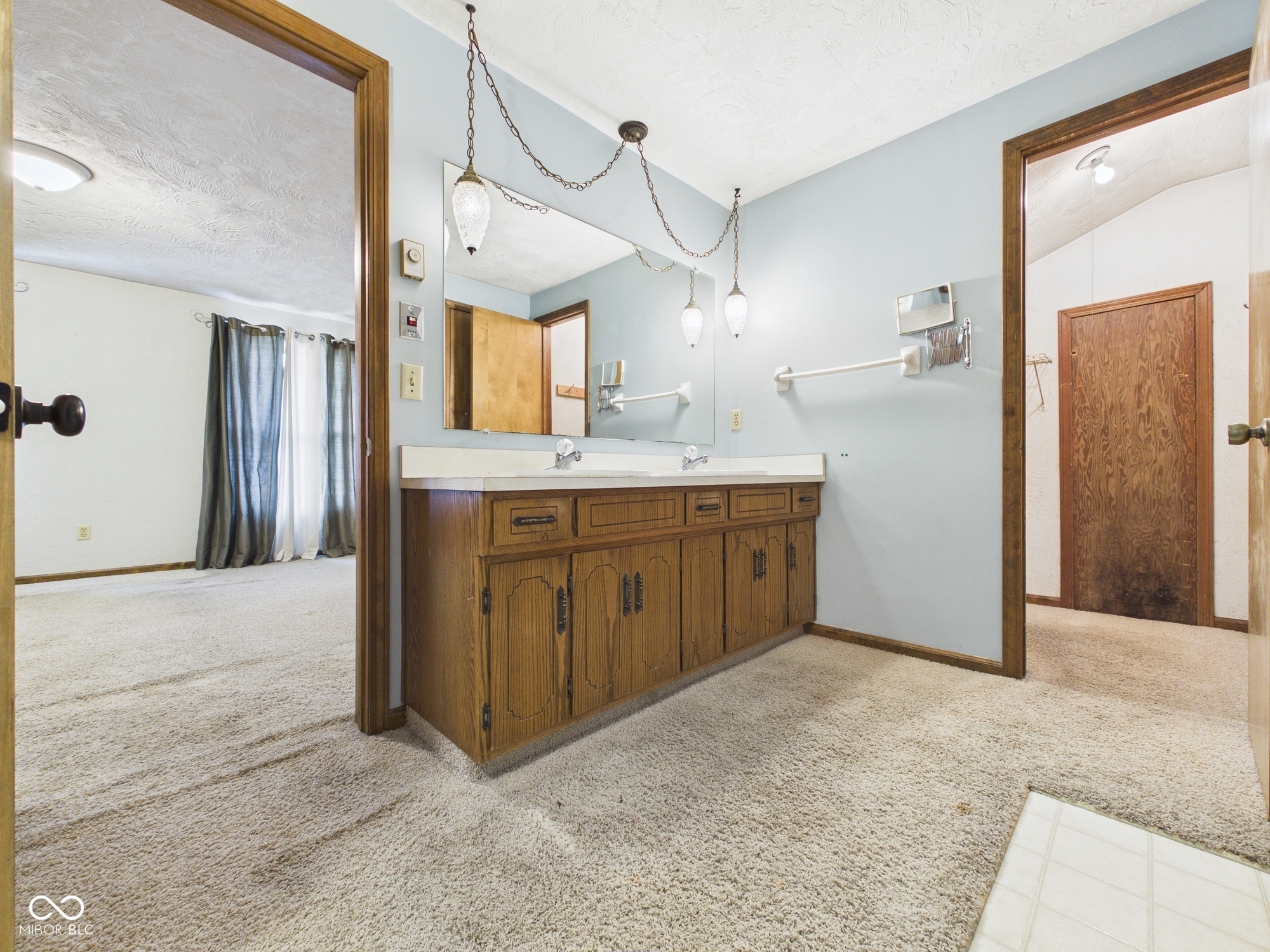 2111 Round Barn Road Anderson, IN 46017 - Photo 36 of 42