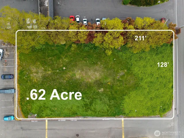 a view of a lake with houses