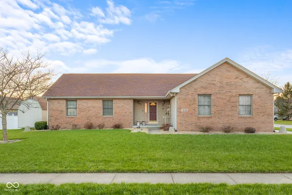 $299,500 | 3230 Queensbury Drive, Columbus, IN 47203