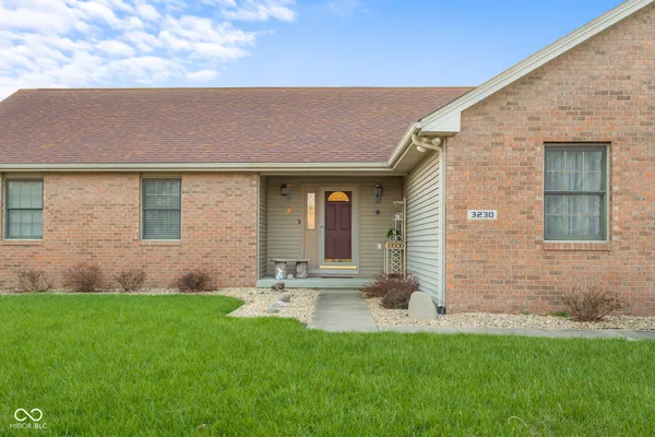 $299,500 | 3230 Queensbury Drive, Columbus, IN 47203