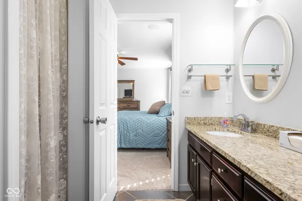 $299,500 | 3230 Queensbury Drive, Columbus, IN 47203