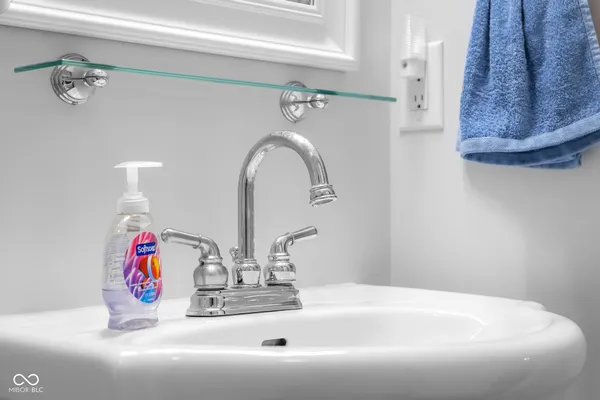 $299,500 | 3230 Queensbury Drive, Columbus, IN 47203