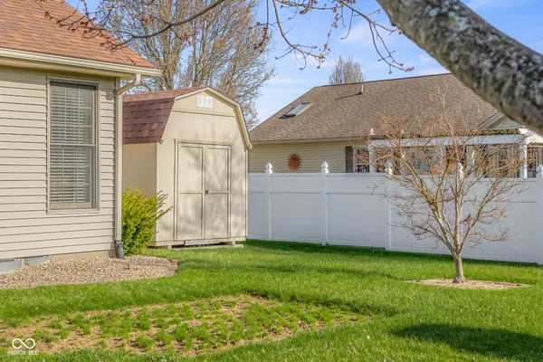 $299,500 | 3230 Queensbury Drive, Columbus, IN 47203