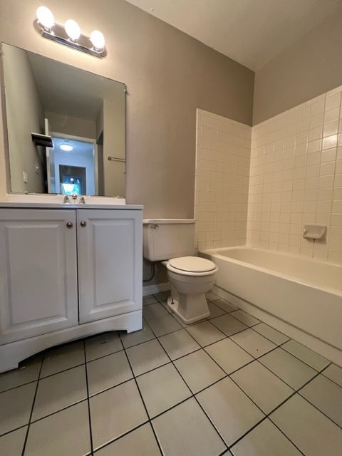 760 Roosevelt Road Hanover Park, IL 60133 - Photo 8 of 10 Gallery Image 8