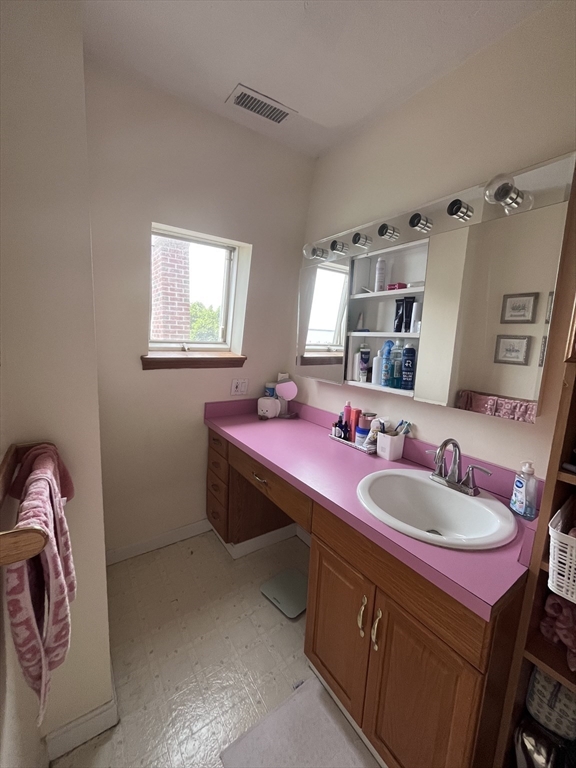 11 Gates Street, Unit 2 Boston, MA 02127 - Photo 14 of 30