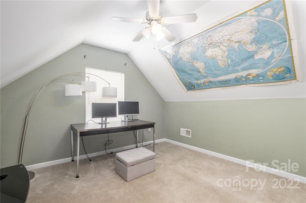 8010 Trotter Road Charlotte, NC 28216 - Photo 24 of 42 a view of workspace with a table and chair