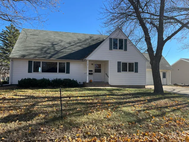 $189,000 | 124 2nd Street East, Tracy, MN 56175