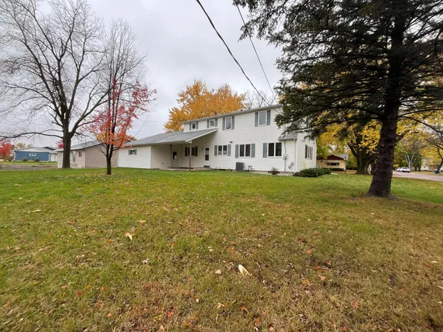 $189,000 | 124 2nd Street East, Tracy, MN 56175