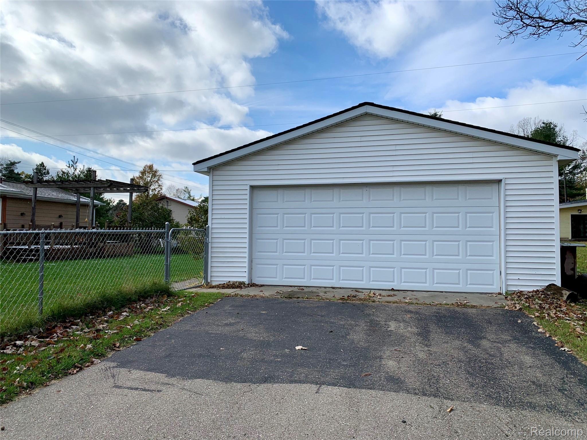 10515 Green Road Goodrich, MI 48438 - Photo 18 of 18 IMG_1243.jpeg