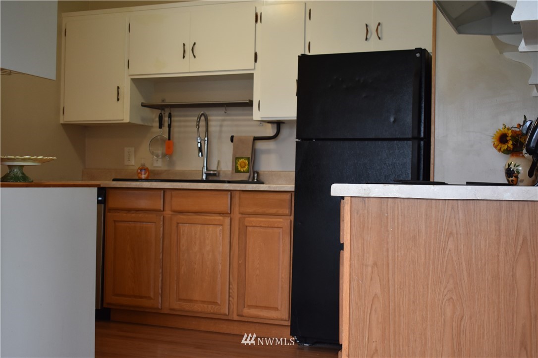 2760 Maple Street Bremerton, WA 98310 - Photo 8 of 19 Gallery Image 8