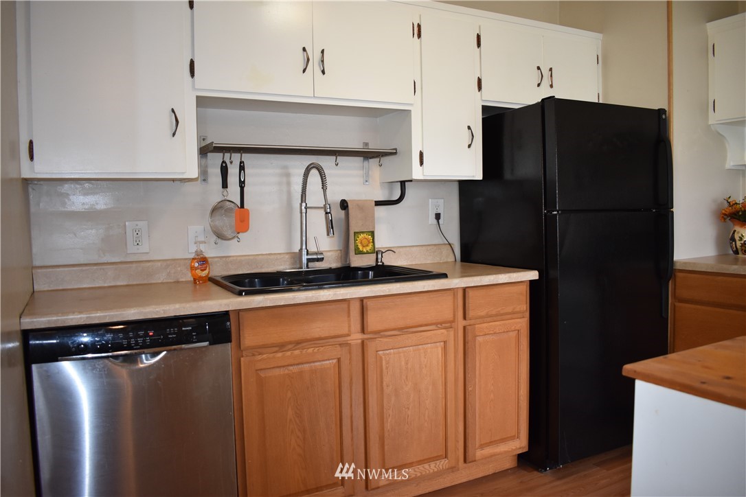 2760 Maple Street Bremerton, WA 98310 - Photo 9 of 19 Gallery Image 9