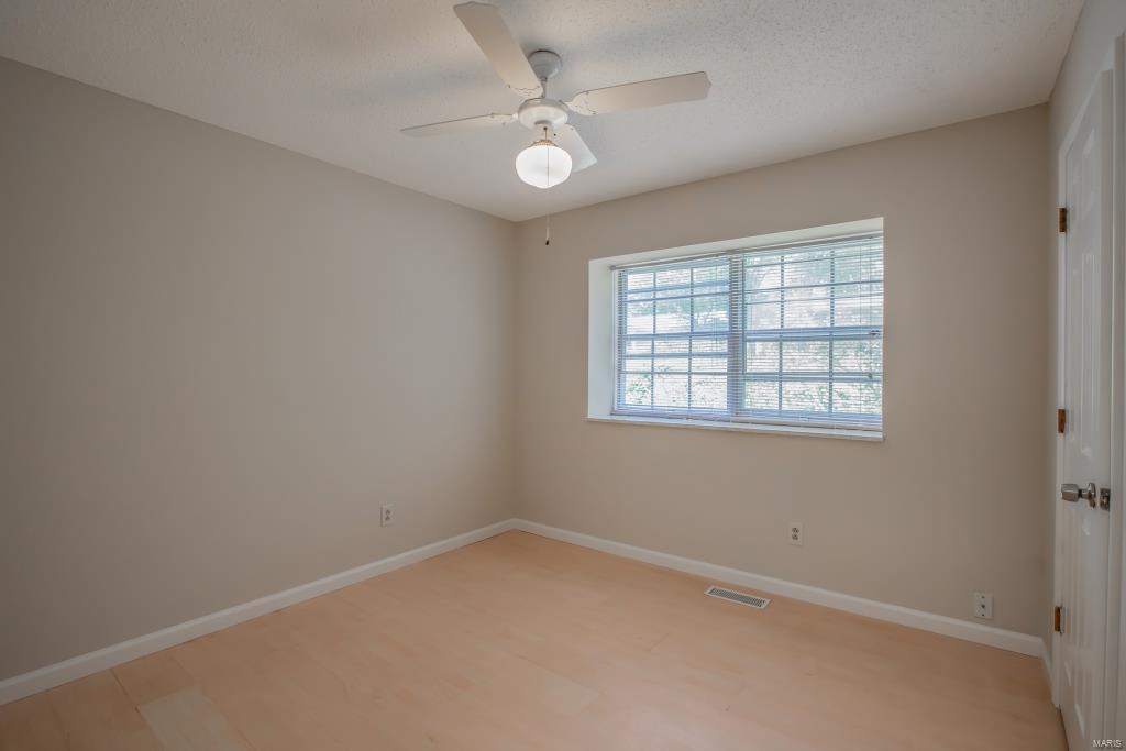 1238 Creve Coeur Mill Road St. Louis, MO 63146 - Photo 18 of 26 Gallery Image 18