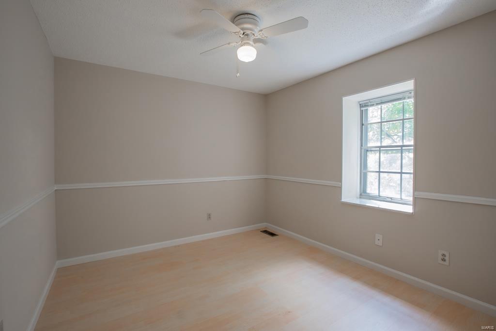 1238 Creve Coeur Mill Road St. Louis, MO 63146 - Photo 20 of 26 Gallery Image 20