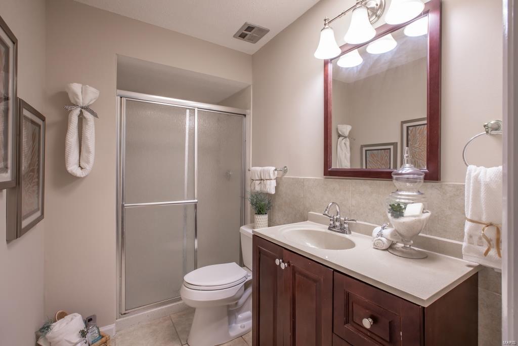 1238 Creve Coeur Mill Road St. Louis, MO 63146 - Photo 21 of 26 Gallery Image 21
