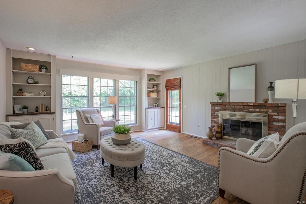 1238 Creve Coeur Mill Road St. Louis, MO 63146 - Photo 7 of 26 Gallery Image 7