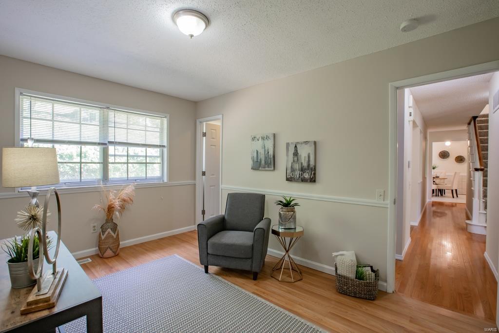1238 Creve Coeur Mill Road St. Louis, MO 63146 - Photo 9 of 26 Gallery Image 9