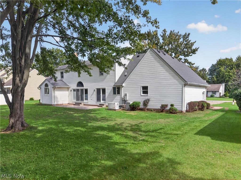 722 Jaycox Road Avon Lake, OH 44012 - Photo 3 of 49 Gallery Image 3