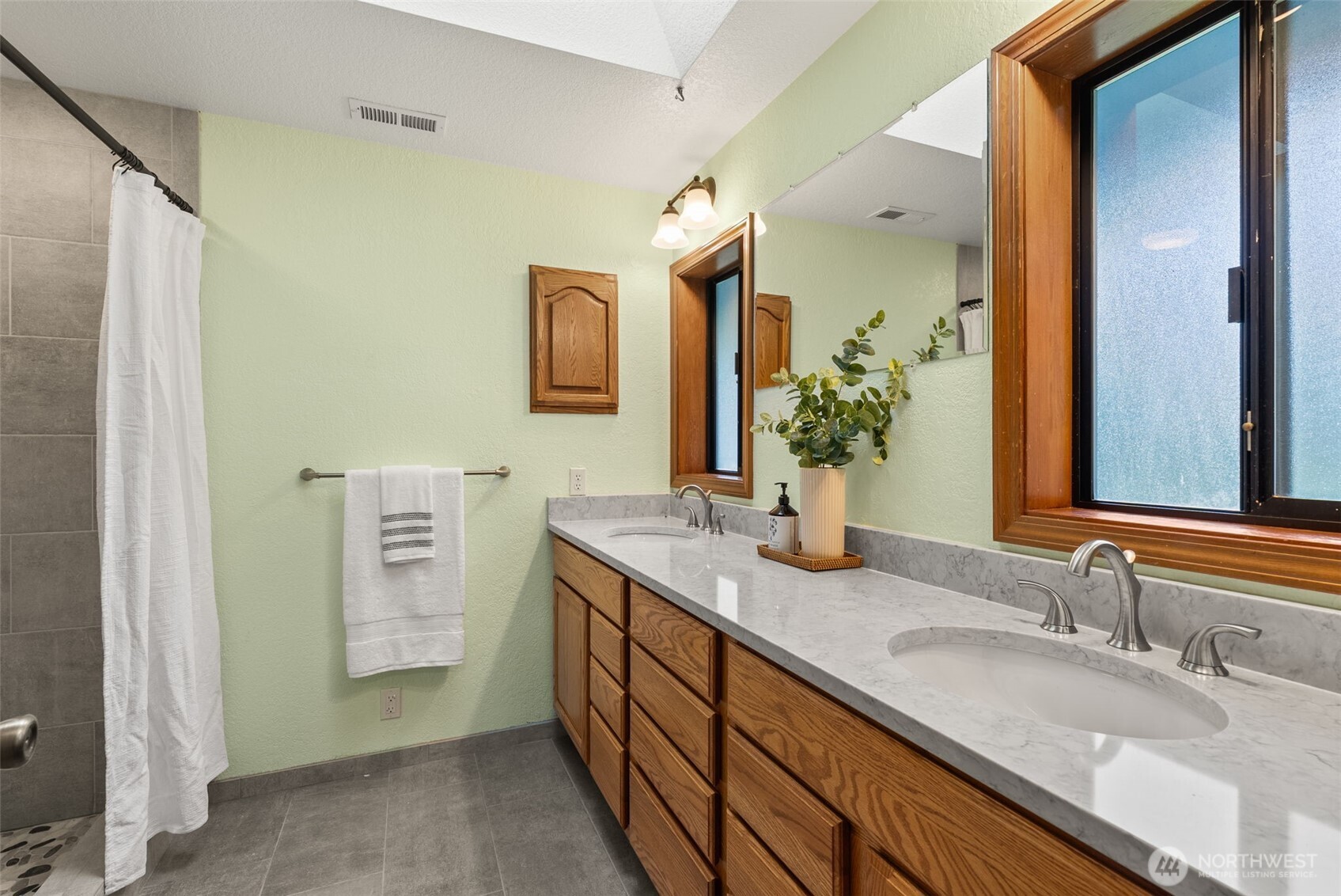 12910 Mima Road Southwest Olympia, WA 98512 - Photo 21 of 40 Gallery Image 21