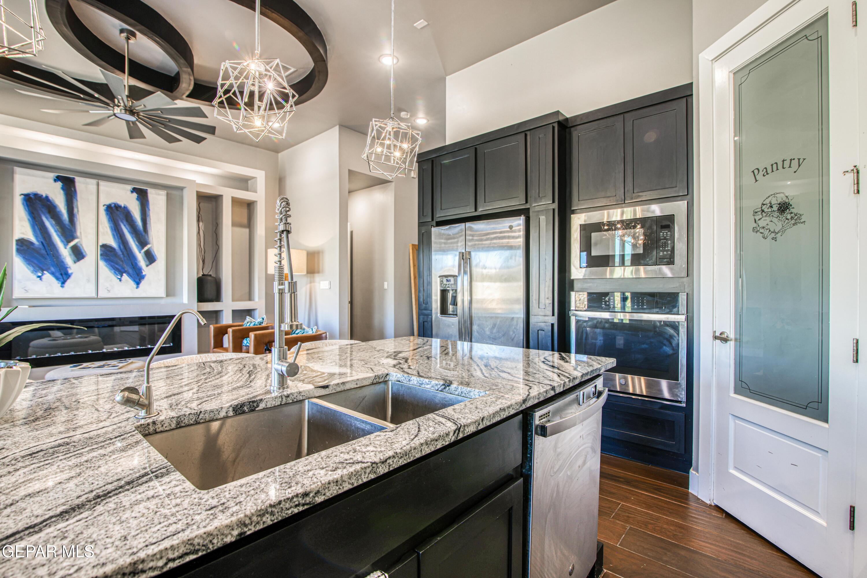 6716 Rio Haciendas El Paso, TX 79932 - Photo 22 of 65 362A6421_HDR