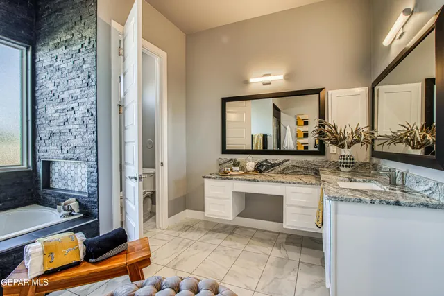 $568,000 | 6716 Rio Haciendas, El Paso, TX 79932