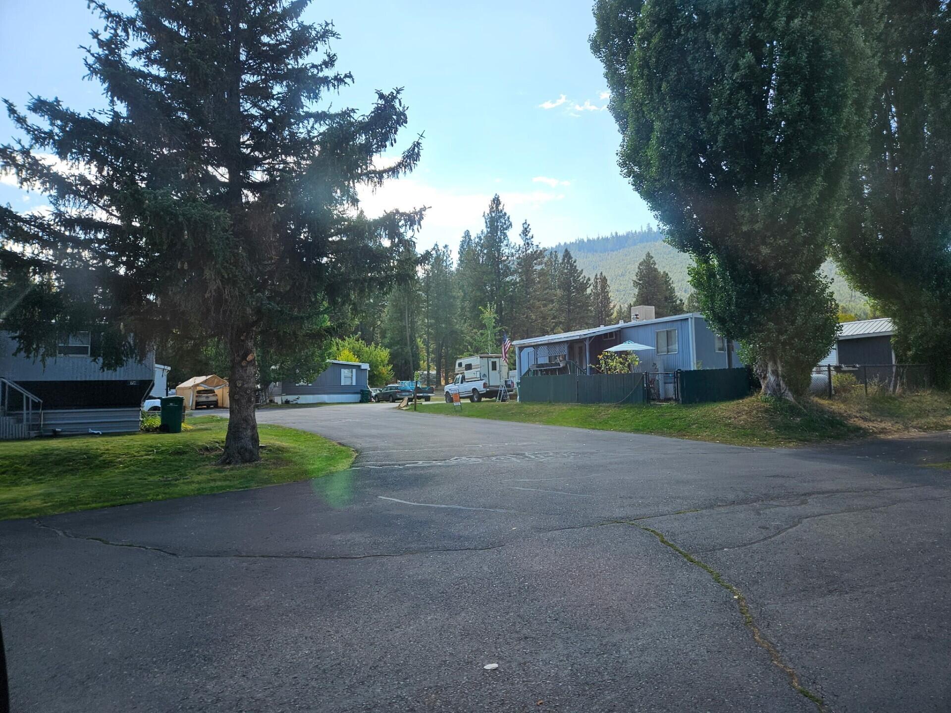 4000 Round Lake Road, Unit SPC 12 Klamath Falls, OR 97601 - Photo 2 of 16