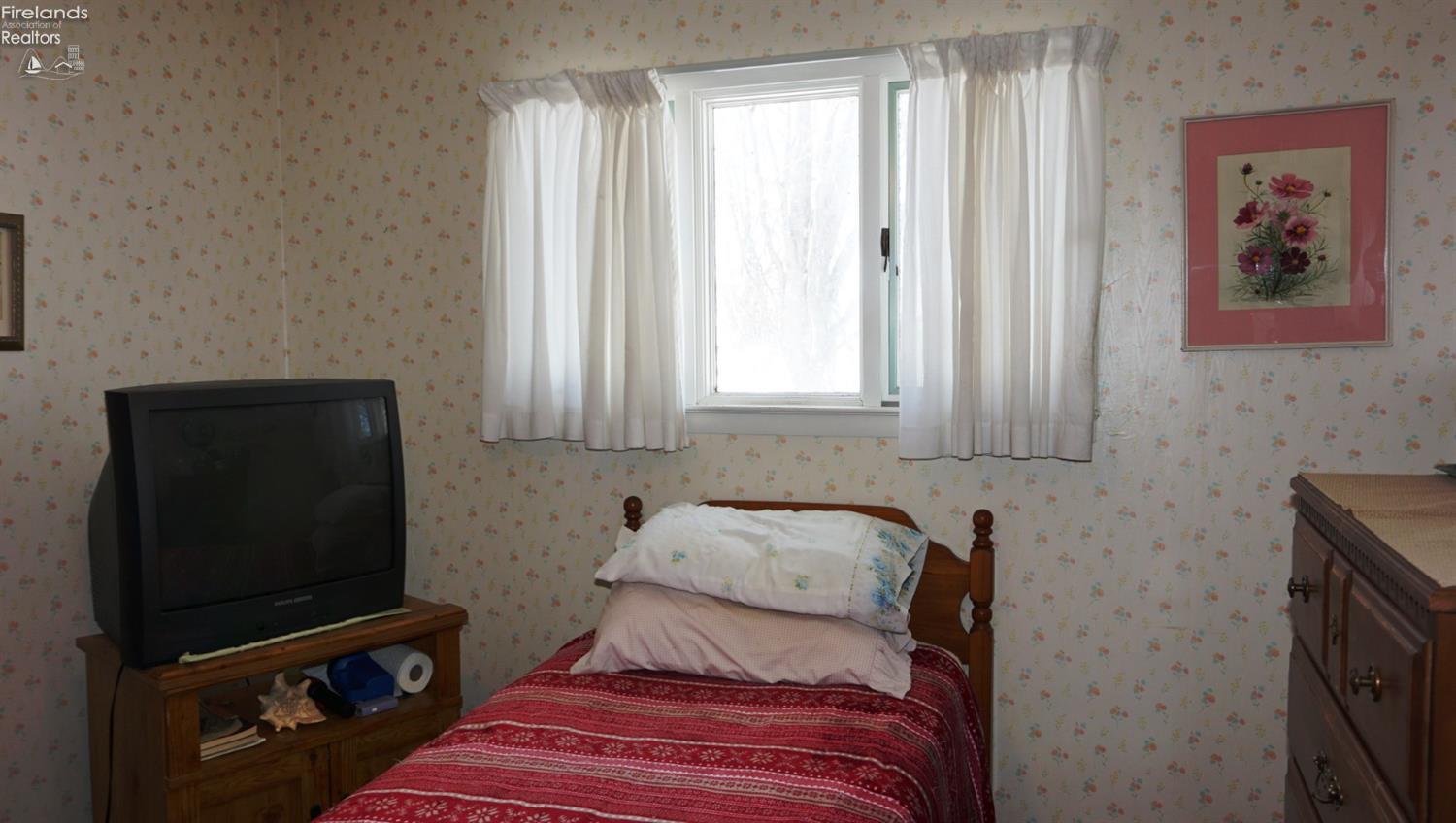 12818 Patten Tract Road Monroeville, OH 44847 - Photo 11 of 16 Gallery Image 11