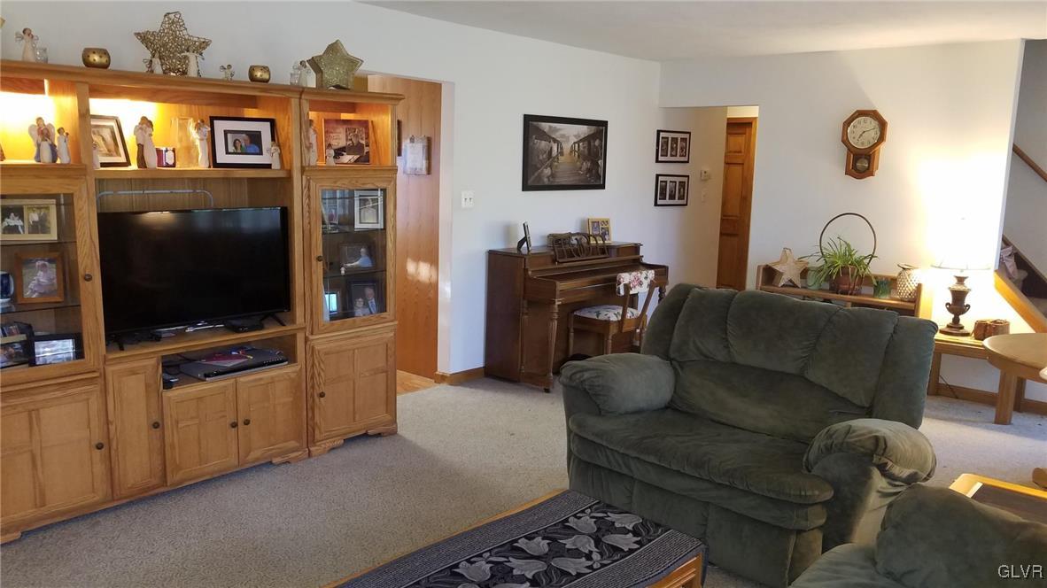 2912 Cornwall Road Bethlehem, PA 18017 - Photo 7 of 25 Gallery Image 7