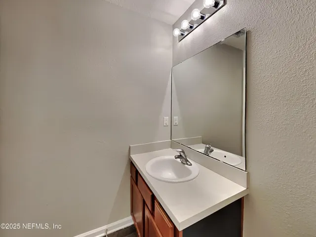 $2,129 | 8048 Meadow Walk Lane, Jacksonville, FL 32256