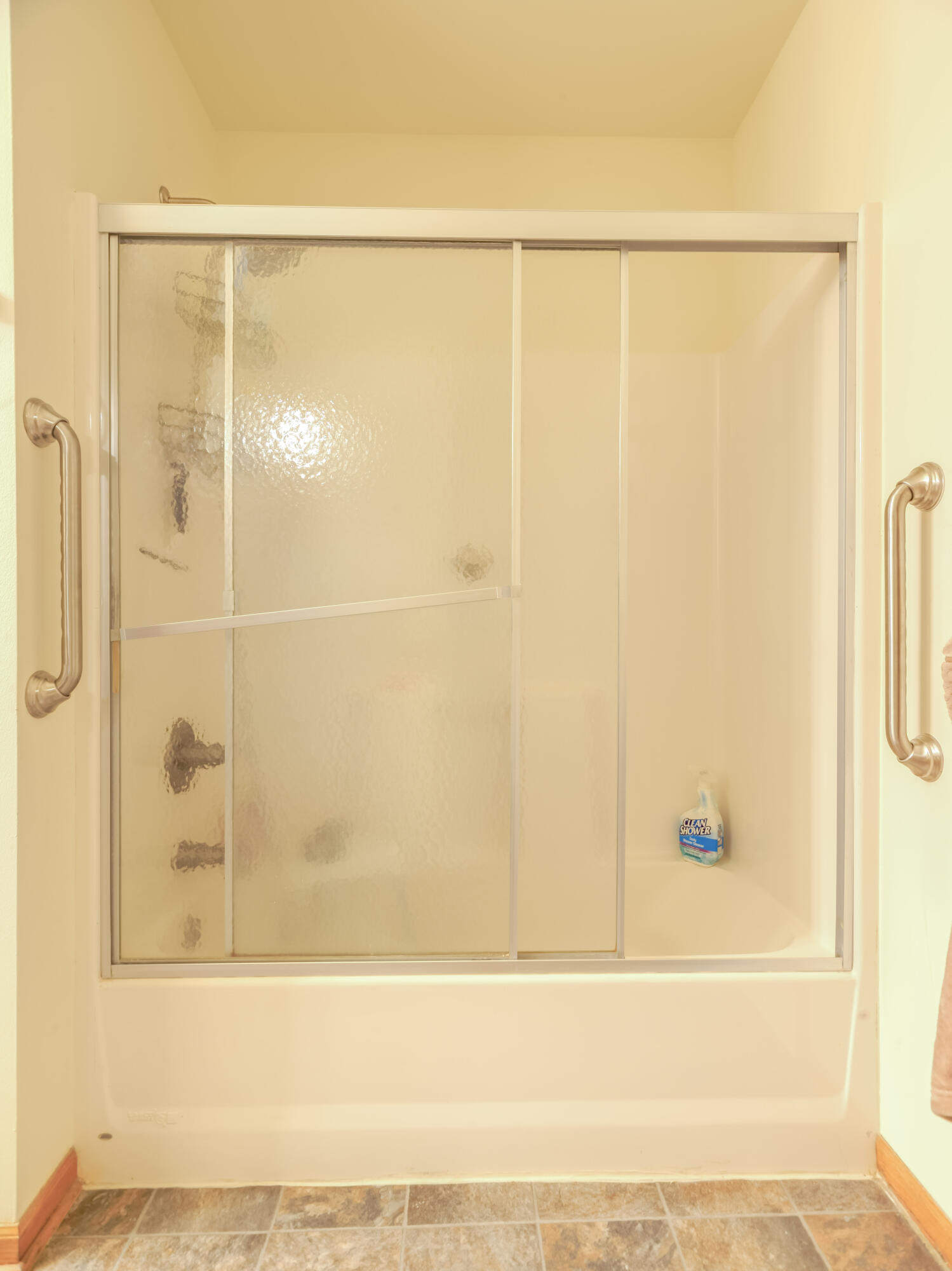 10123 Azalea Drive Crown Point, IN 46307 - Photo 25 of 32 a bathroom with a shower