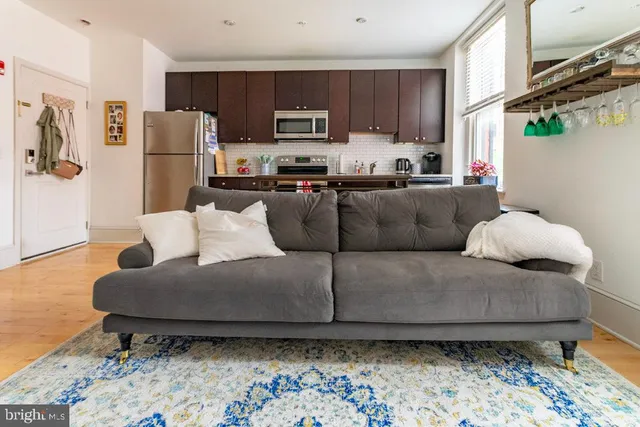 $1,898 | 1310 Spruce Street, Unit 301, Philadelphia, PA 19107