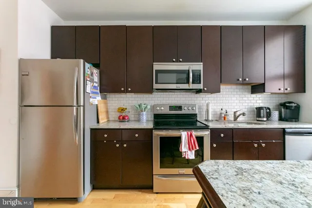 $1,898 | 1310 Spruce Street, Unit 301, Philadelphia, PA 19107