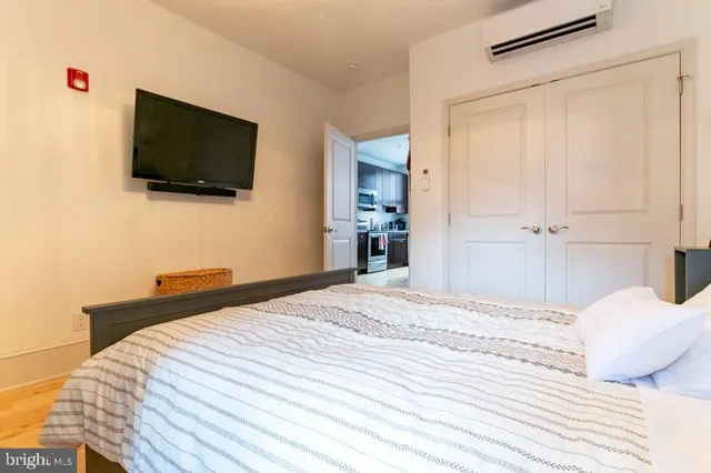 $1,898 | 1310 Spruce Street, Unit 301, Philadelphia, PA 19107