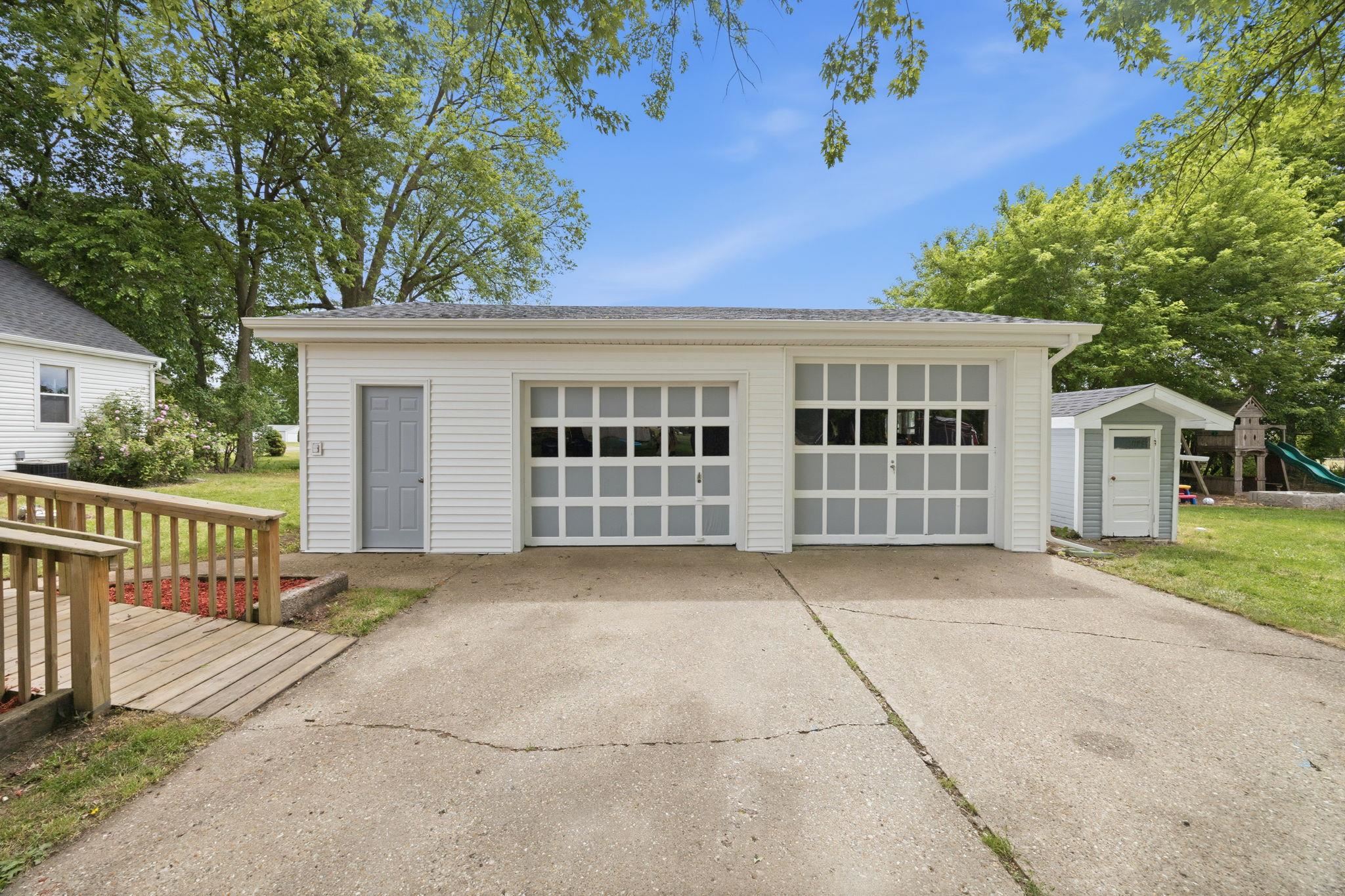 4018 East Rotamer Road Janesville, WI 53546 - Photo 4 of 76