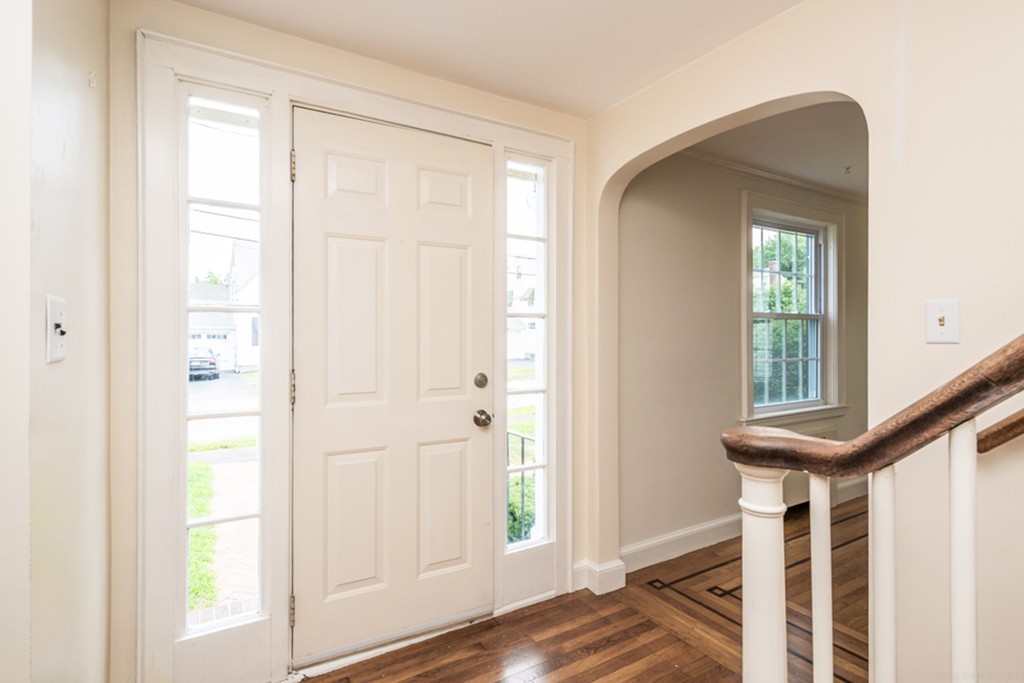 59 George Road Quincy, MA 02170 - Photo 2 of 24 Gallery Image 2